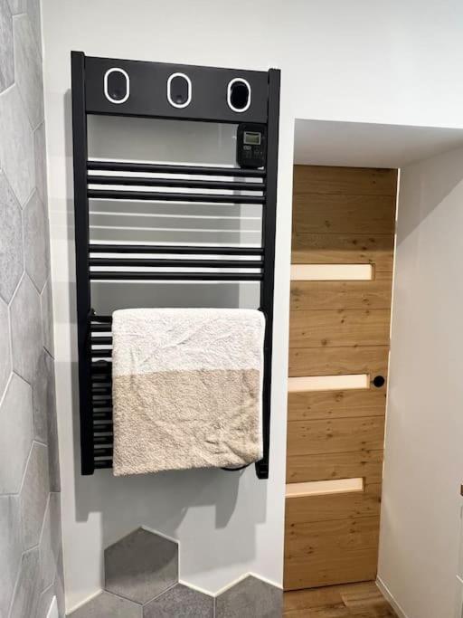 Studio 1 Neuf A 100 M Des Plages Et De La Gare Saint-Raphaël Kültér fotó