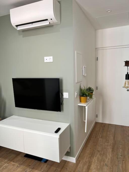 Studio 1 Neuf A 100 M Des Plages Et De La Gare Saint-Raphaël Kültér fotó